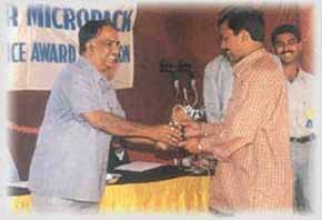S Nandagopal, President, SMPL prize to prakash